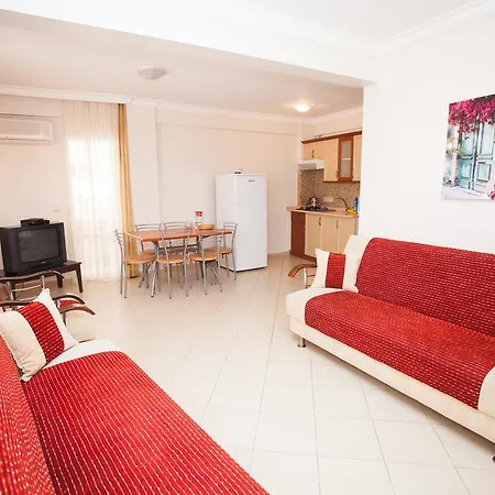 Yalcinkaya Apart Кешме