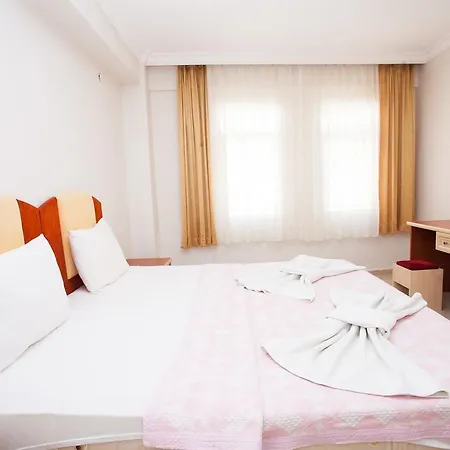 Yalcinkaya Apart Кешме