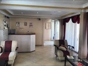 雅琴卡娅公寓式酒店 *